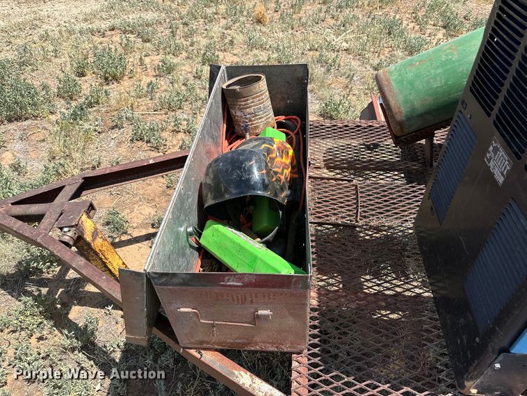 image for item DK6881 2008 Miller Bobcat 225 welder