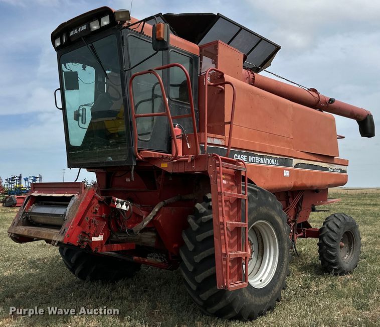image for item DK6882 1993 Case IH 1688 Axial-Flow combine
