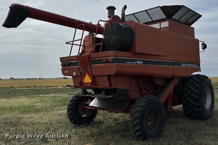 image for item DK6882 1993 Case IH 1688 Axial-Flow combine
