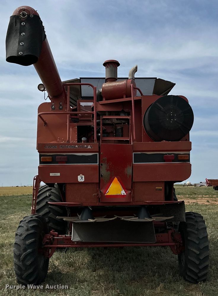 image for item DK6882 1993 Case IH 1688 Axial-Flow combine