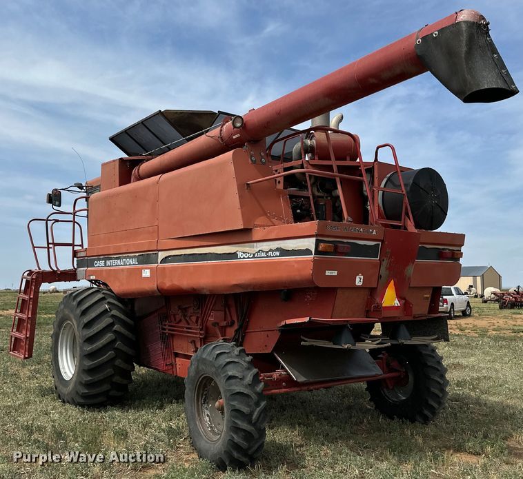 image for item DK6882 1993 Case IH 1688 Axial-Flow combine