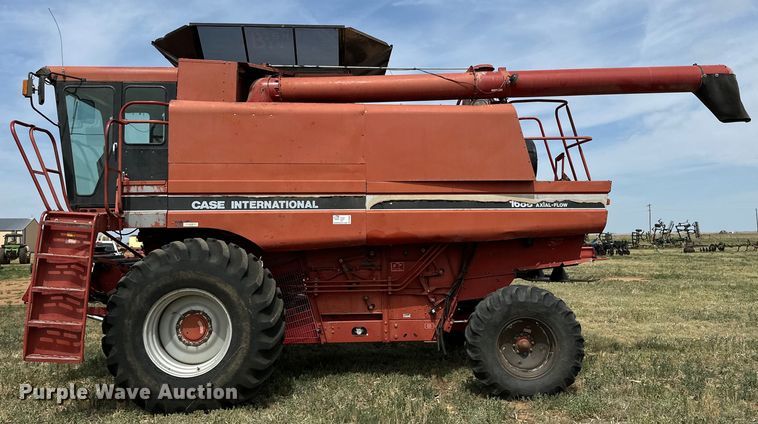 image for item DK6882 1993 Case IH 1688 Axial-Flow combine