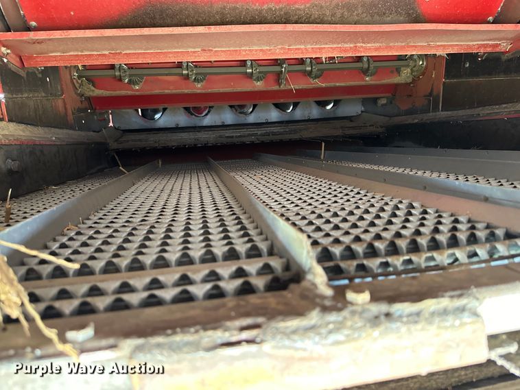 image for item DK6882 1993 Case IH 1688 Axial-Flow combine