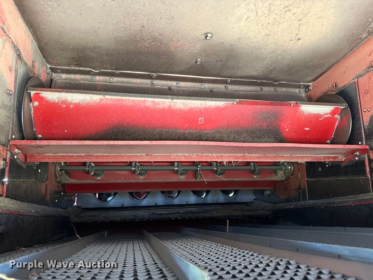 image for item DK6882 1993 Case IH 1688 Axial-Flow combine