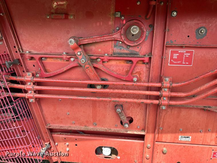 image for item DK6882 1993 Case IH 1688 Axial-Flow combine