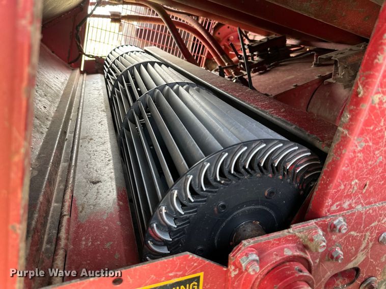 image for item DK6882 1993 Case IH 1688 Axial-Flow combine