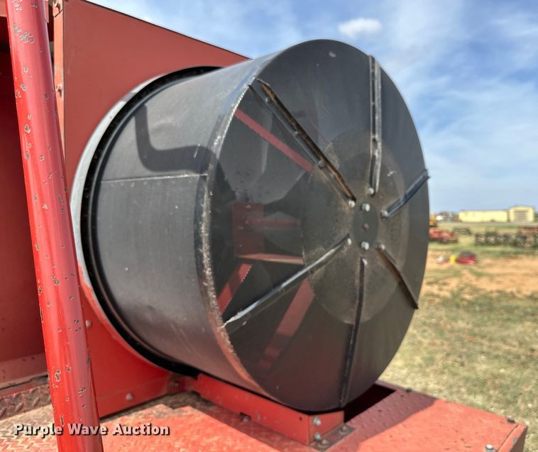 image for item DK6882 1993 Case IH 1688 Axial-Flow combine