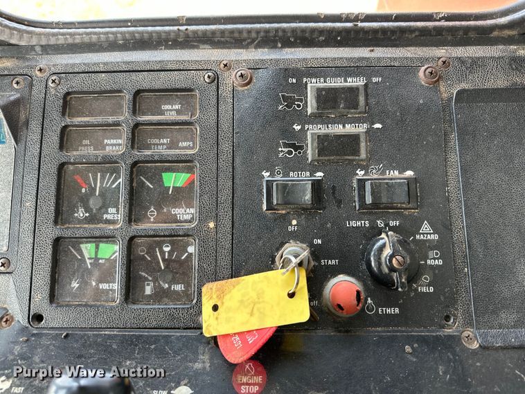 image for item DK6882 1993 Case IH 1688 Axial-Flow combine