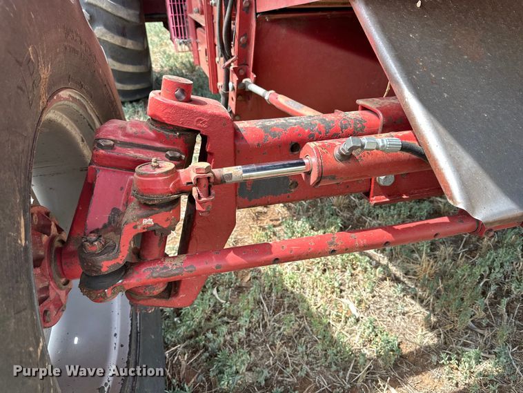 image for item DK6882 1993 Case IH 1688 Axial-Flow combine