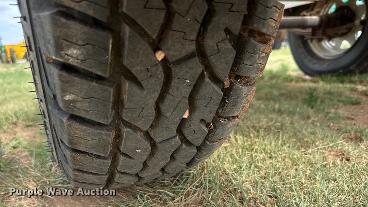 image for item DK6885 Diesel tank trailer