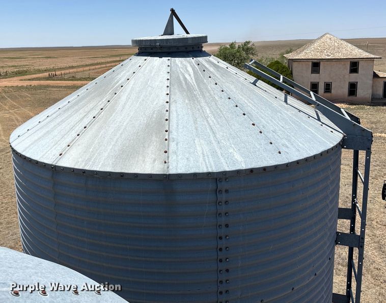 image for item DK6888 (3) 1978 Read grain bins
