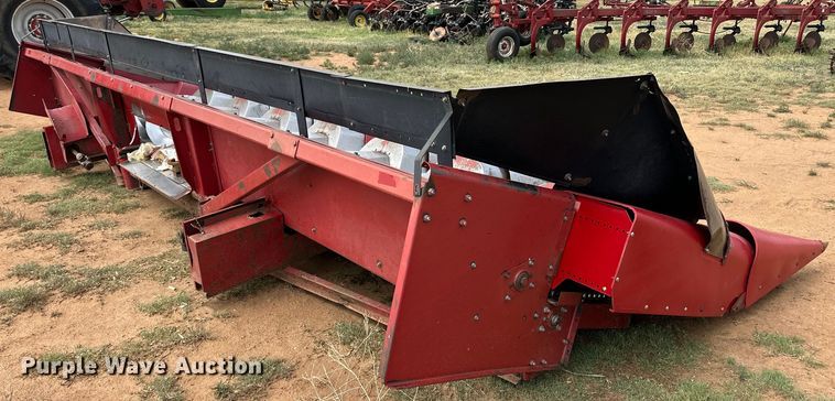 image for item DK6891 Case 1083 corn head