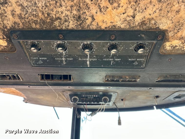 image for item DK6895 1975 John Deere 4430 tractor