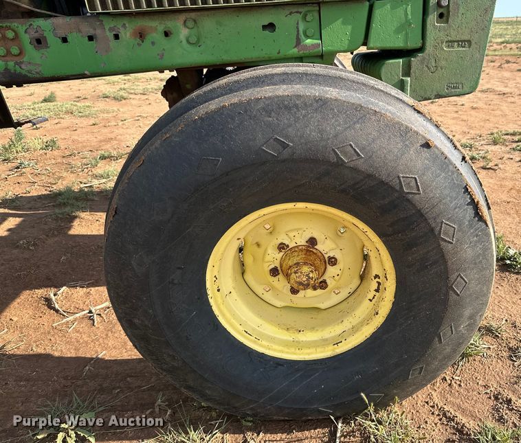 image for item DK6895 1975 John Deere 4430 tractor