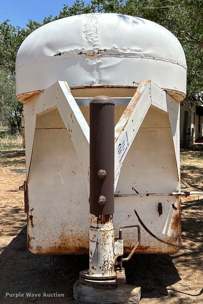 image for item DK6896 Livestock trailer