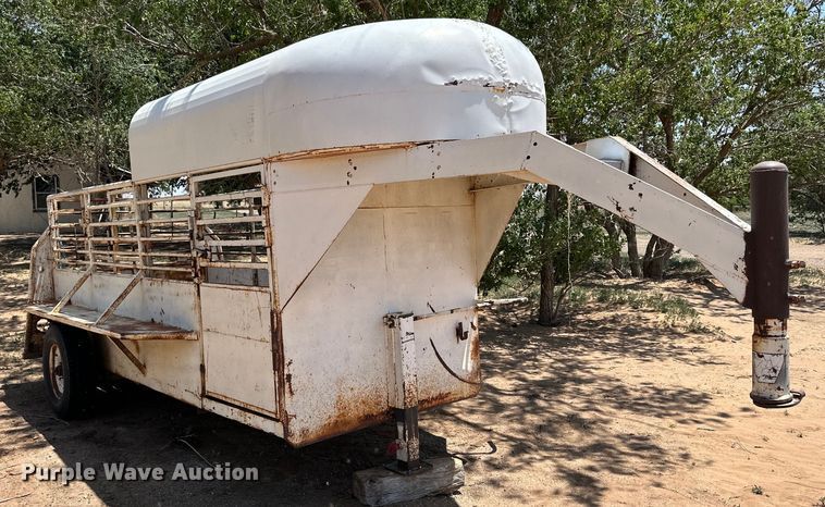 image for item DK6896 Livestock trailer