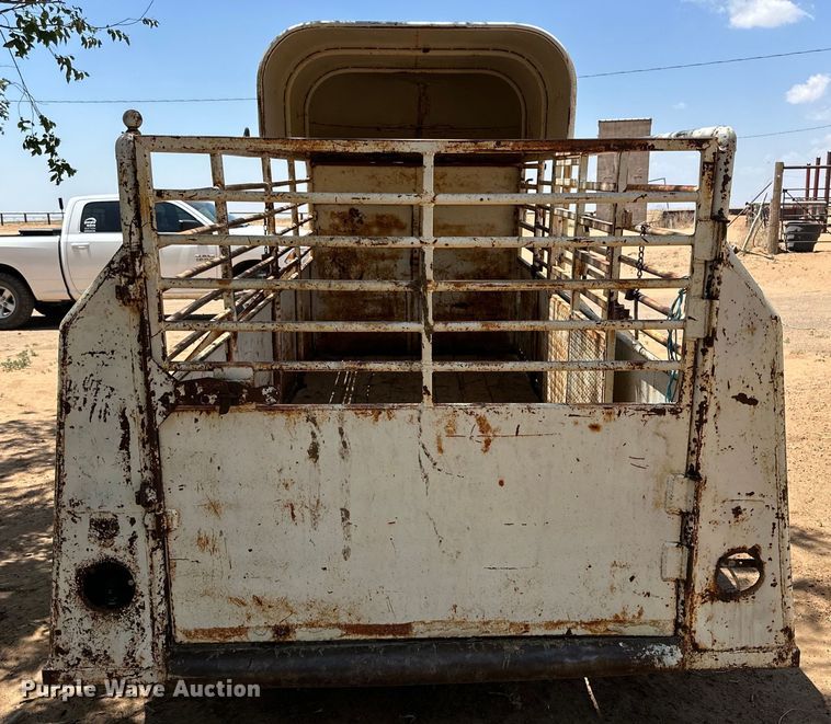 image for item DK6896 Livestock trailer