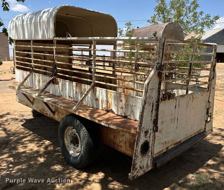 image for item DK6896 Livestock trailer
