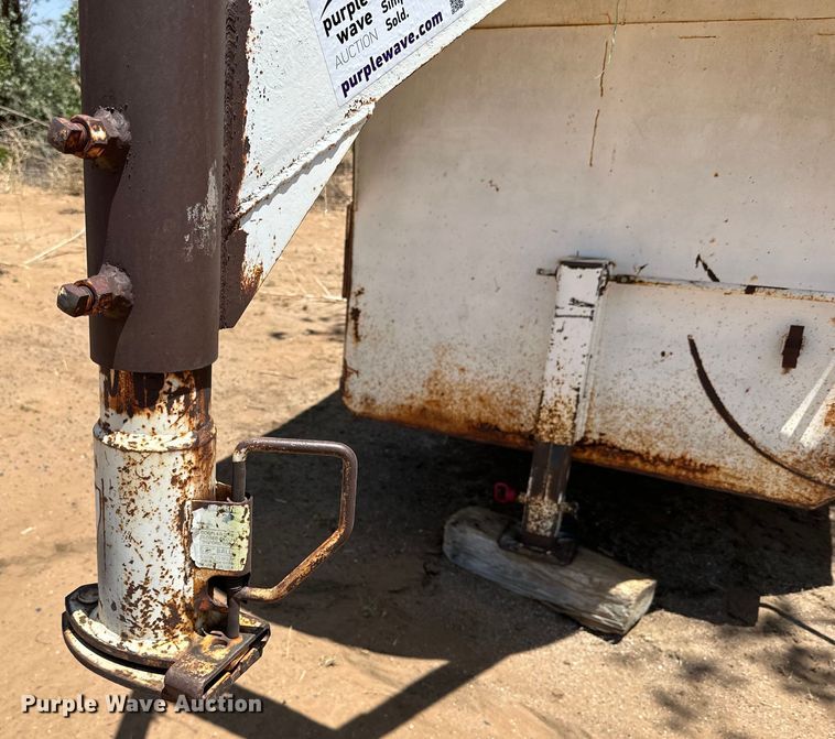 image for item DK6896 Livestock trailer