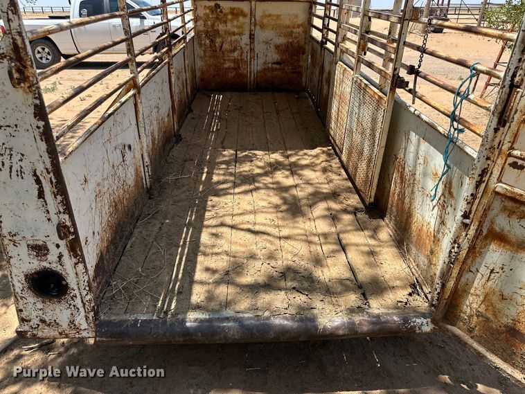 image for item DK6896 Livestock trailer