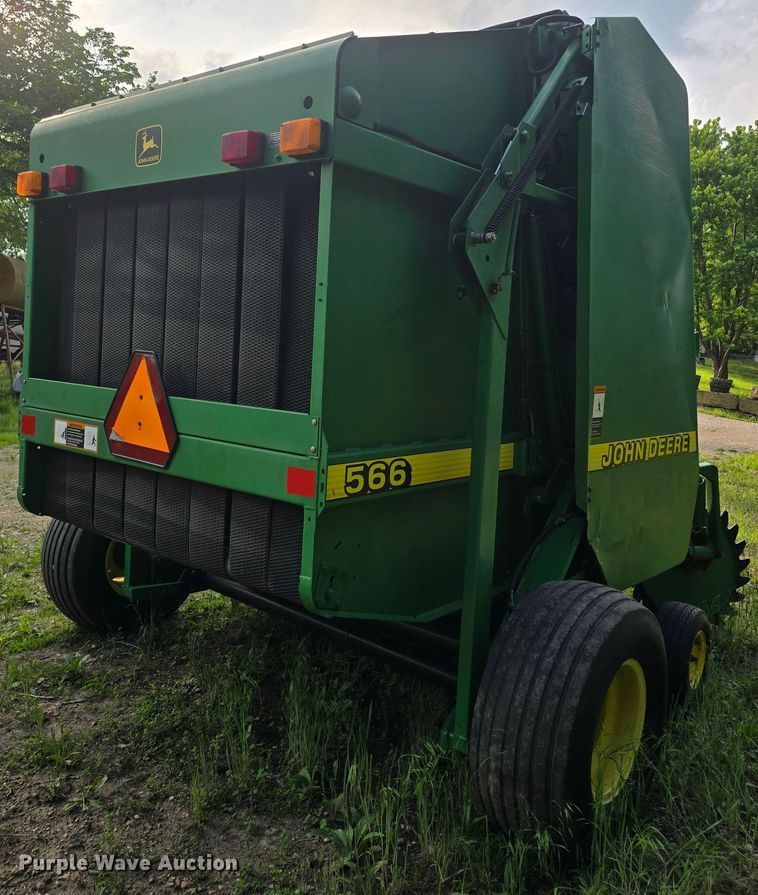image for item DM1700 1998 John Deere 566 round baler