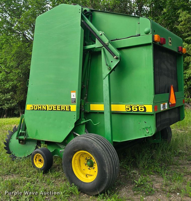 image for item DM1700 1998 John Deere 566 round baler