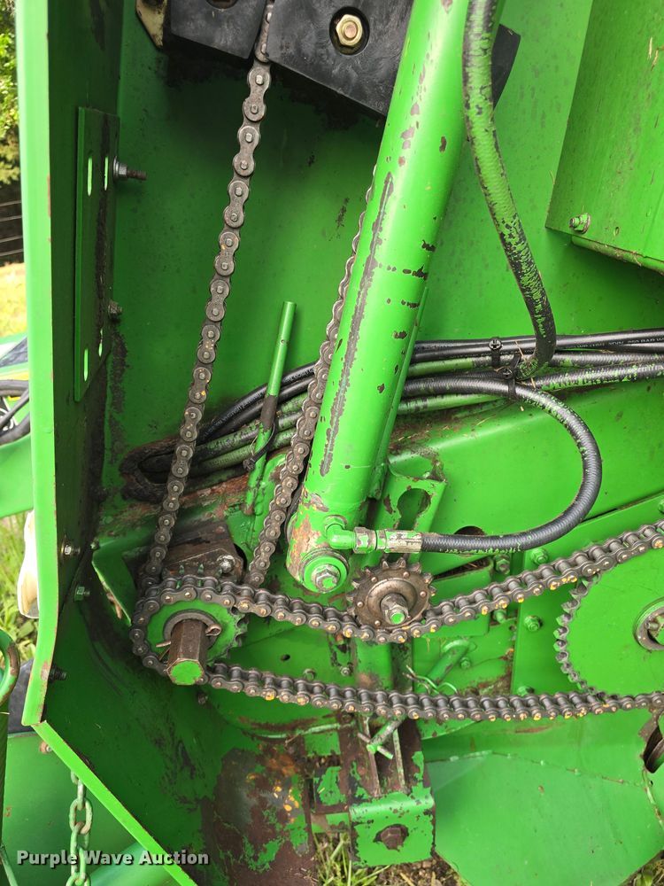image for item DM1700 1998 John Deere 566 round baler