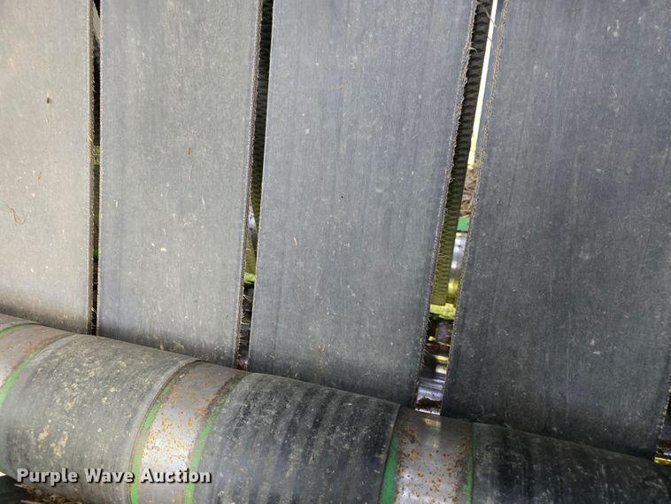 image for item DM1700 1998 John Deere 566 round baler