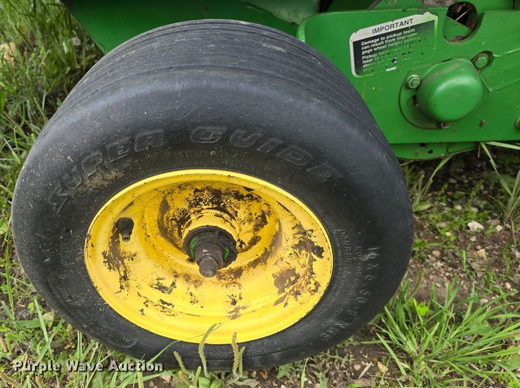 image for item DM1700 1998 John Deere 566 round baler