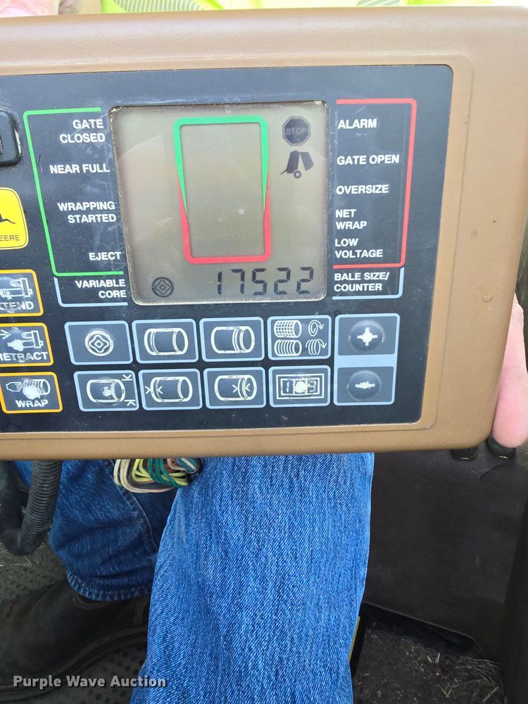 image for item DM1700 1998 John Deere 566 round baler