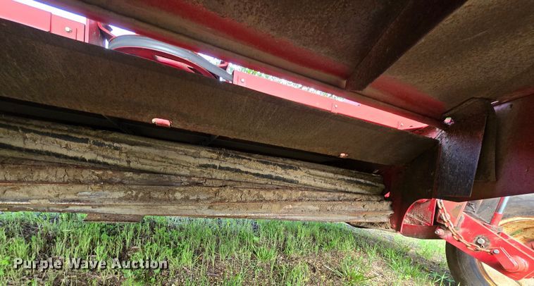 image for item DM1701 2000 Case 8312T swather / windrower