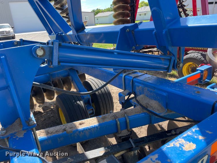 image for item DM2728 2011 Landoll 6230 tandem disk