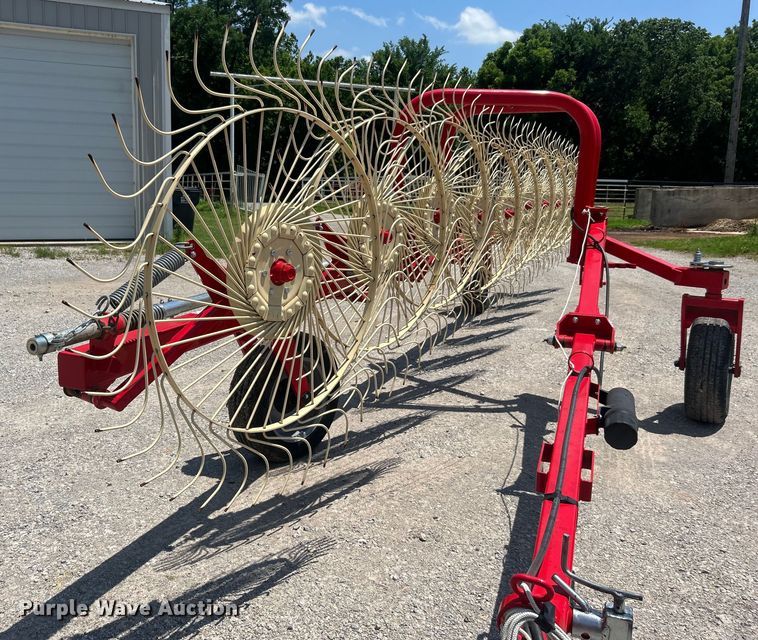 image for item DO6493 2020 Enrossi  RT-9 hay rake