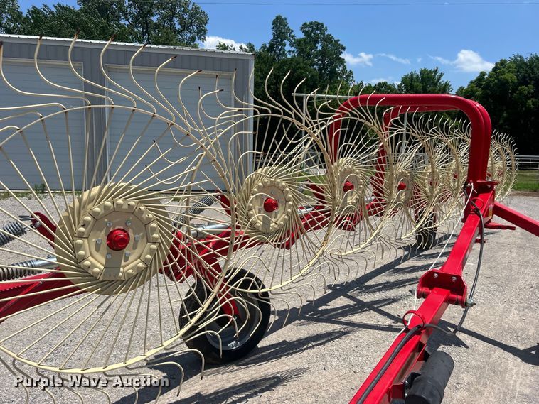 image for item DO6493 2020 Enrossi  RT-9 hay rake