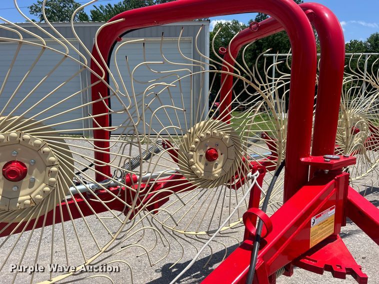 image for item DO6493 2020 Enrossi  RT-9 hay rake