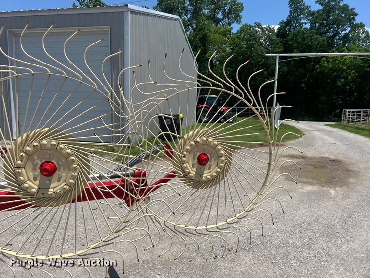 image for item DO6493 2020 Enrossi  RT-9 hay rake