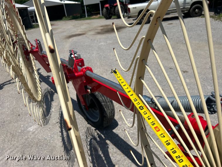 image for item DO6493 2020 Enrossi  RT-9 hay rake