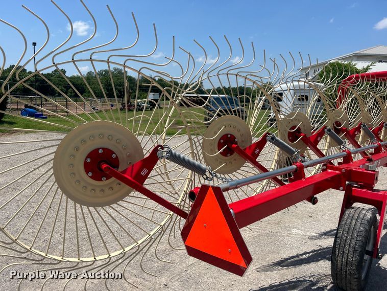 image for item DO6493 2020 Enrossi  RT-9 hay rake