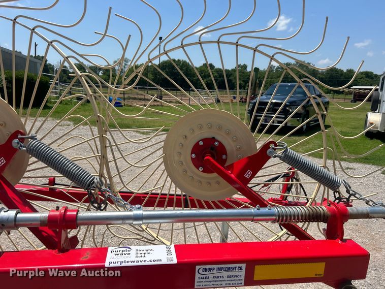 image for item DO6493 2020 Enrossi  RT-9 hay rake