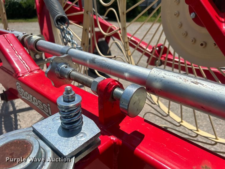 image for item DO6493 2020 Enrossi  RT-9 hay rake