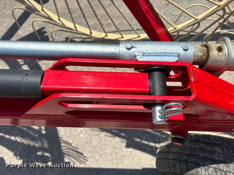 image for item DO6493 2020 Enrossi  RT-9 hay rake