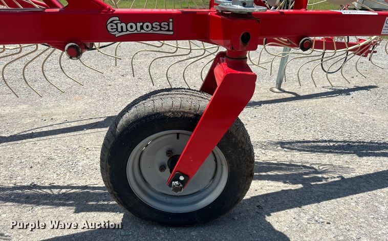 image for item DO6493 2020 Enrossi  RT-9 hay rake