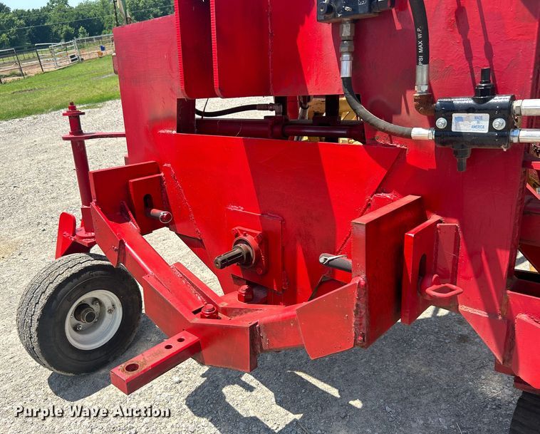 image for item DO6494 Shop Built hay rake