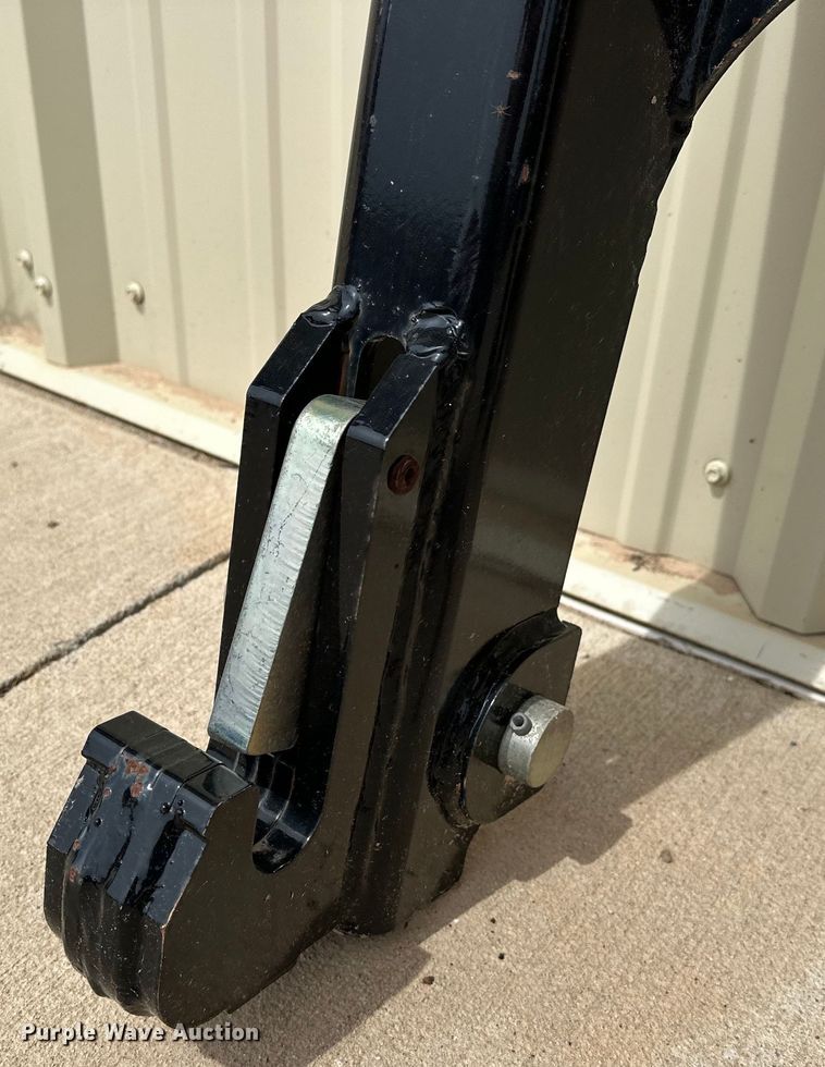 image for item DO6954 Land Pride QH30 three point quick attach