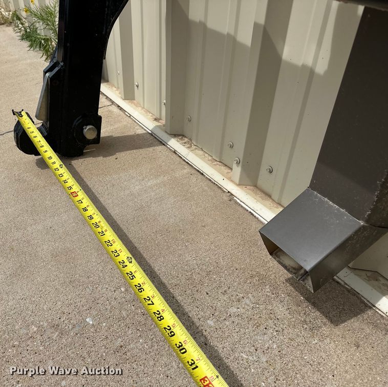 image for item DO6954 Land Pride QH30 three point quick attach