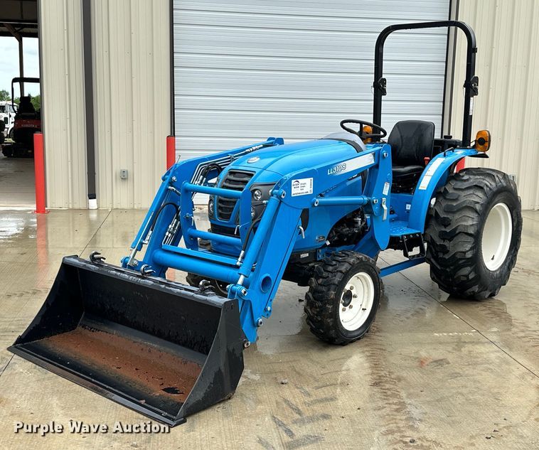 image for item DO6956 2015 LS Mtron XG3032H MFWD tractor