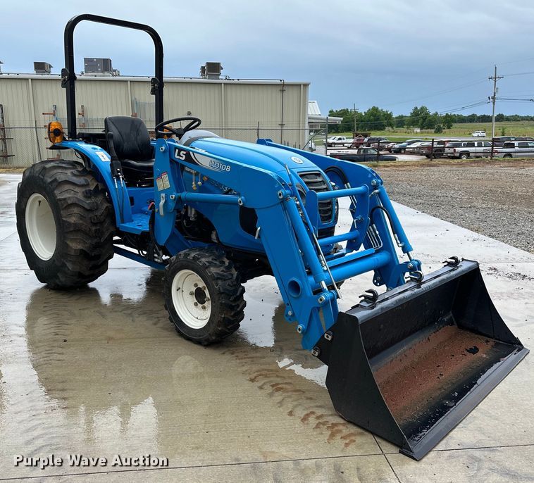 image for item DO6956 2015 LS Mtron XG3032H MFWD tractor