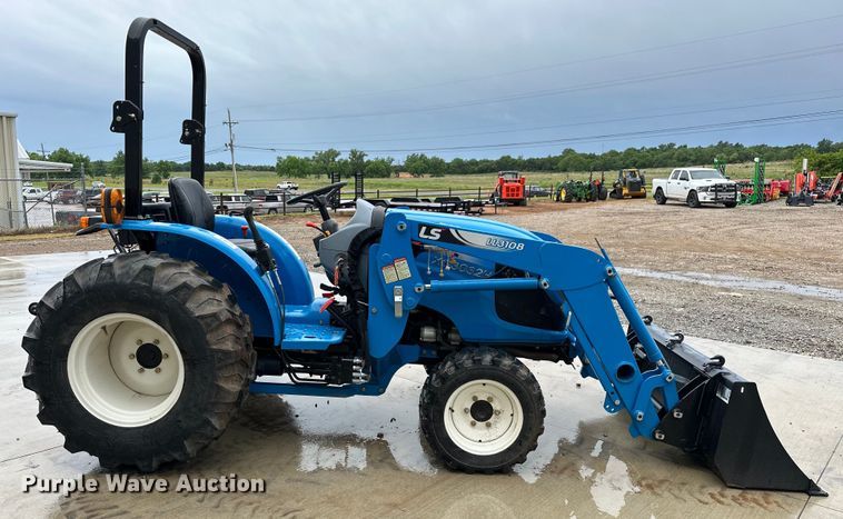 image for item DO6956 2015 LS Mtron XG3032H MFWD tractor