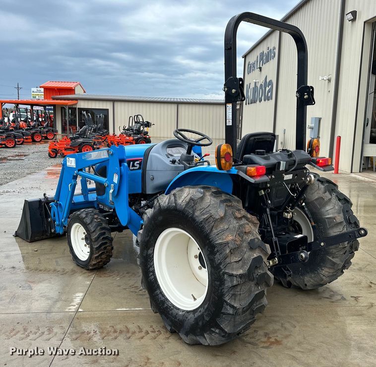 image for item DO6956 2015 LS Mtron XG3032H MFWD tractor