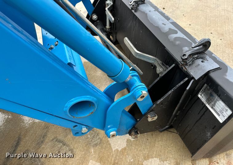 image for item DO6956 2015 LS Mtron XG3032H MFWD tractor